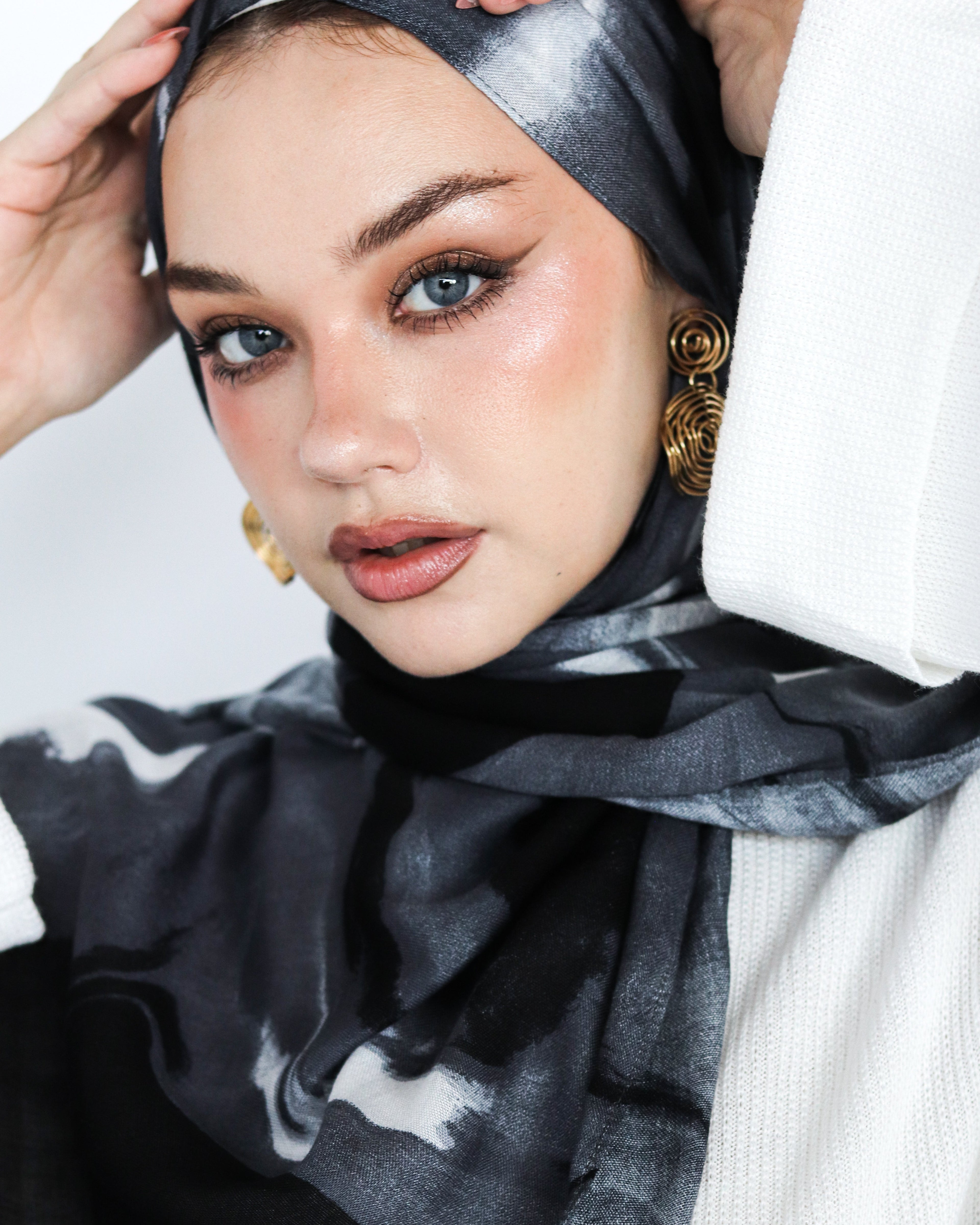 Shadow Fade Premium Modal Scarf
