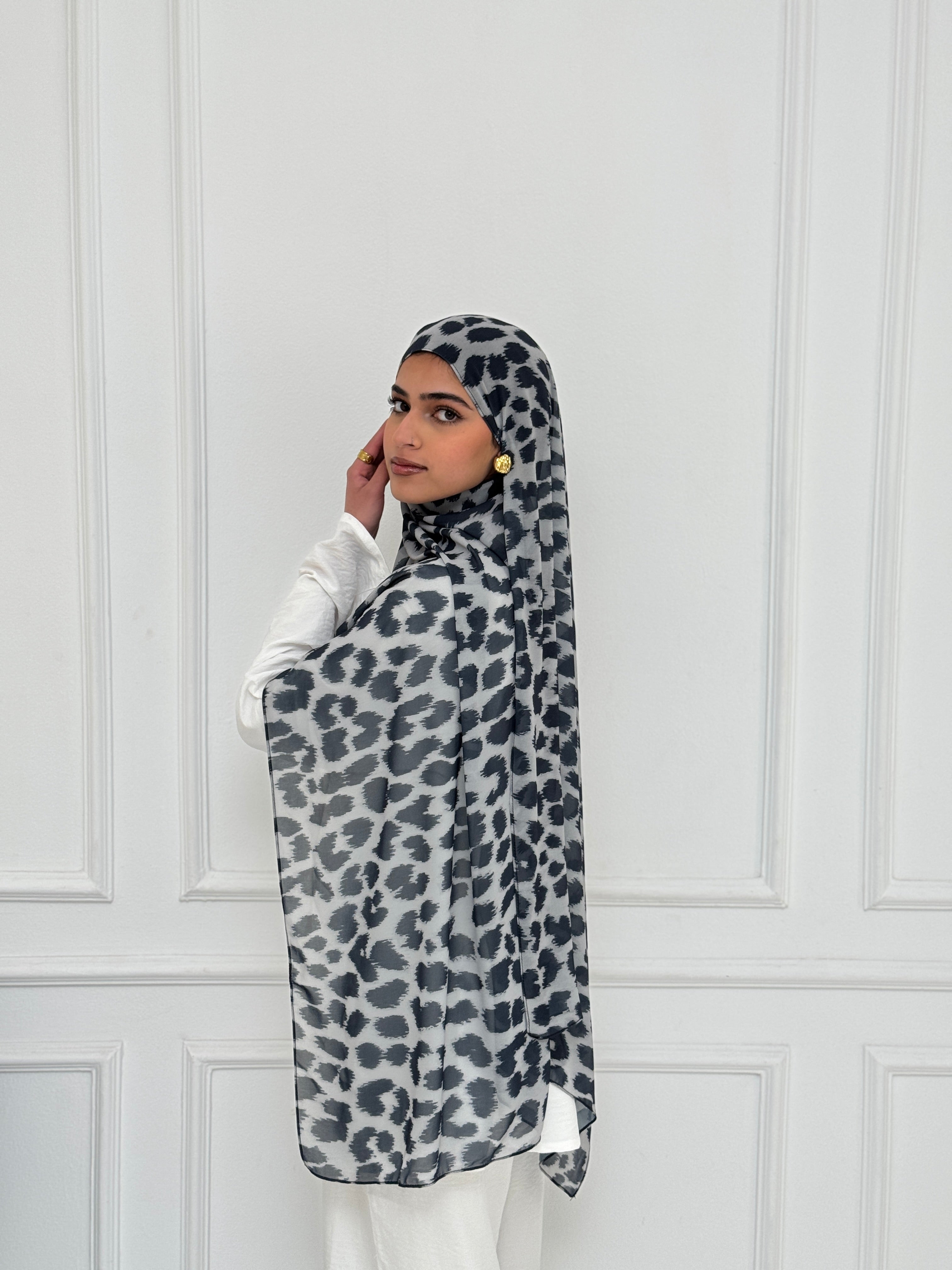 Grey Leo Scarf