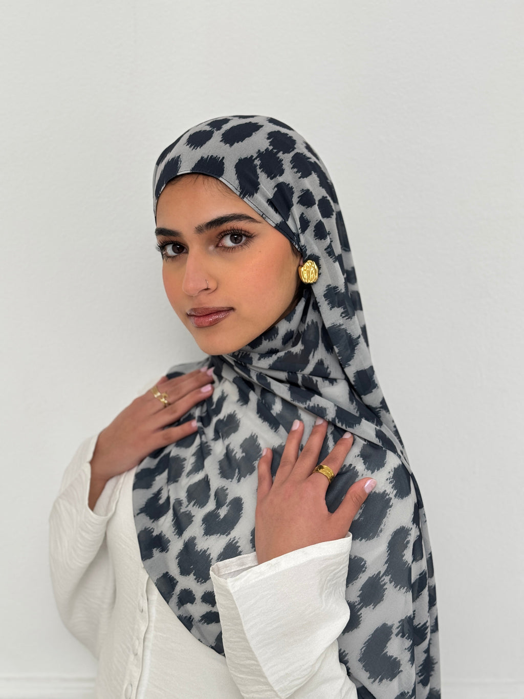Grey Leo Scarf