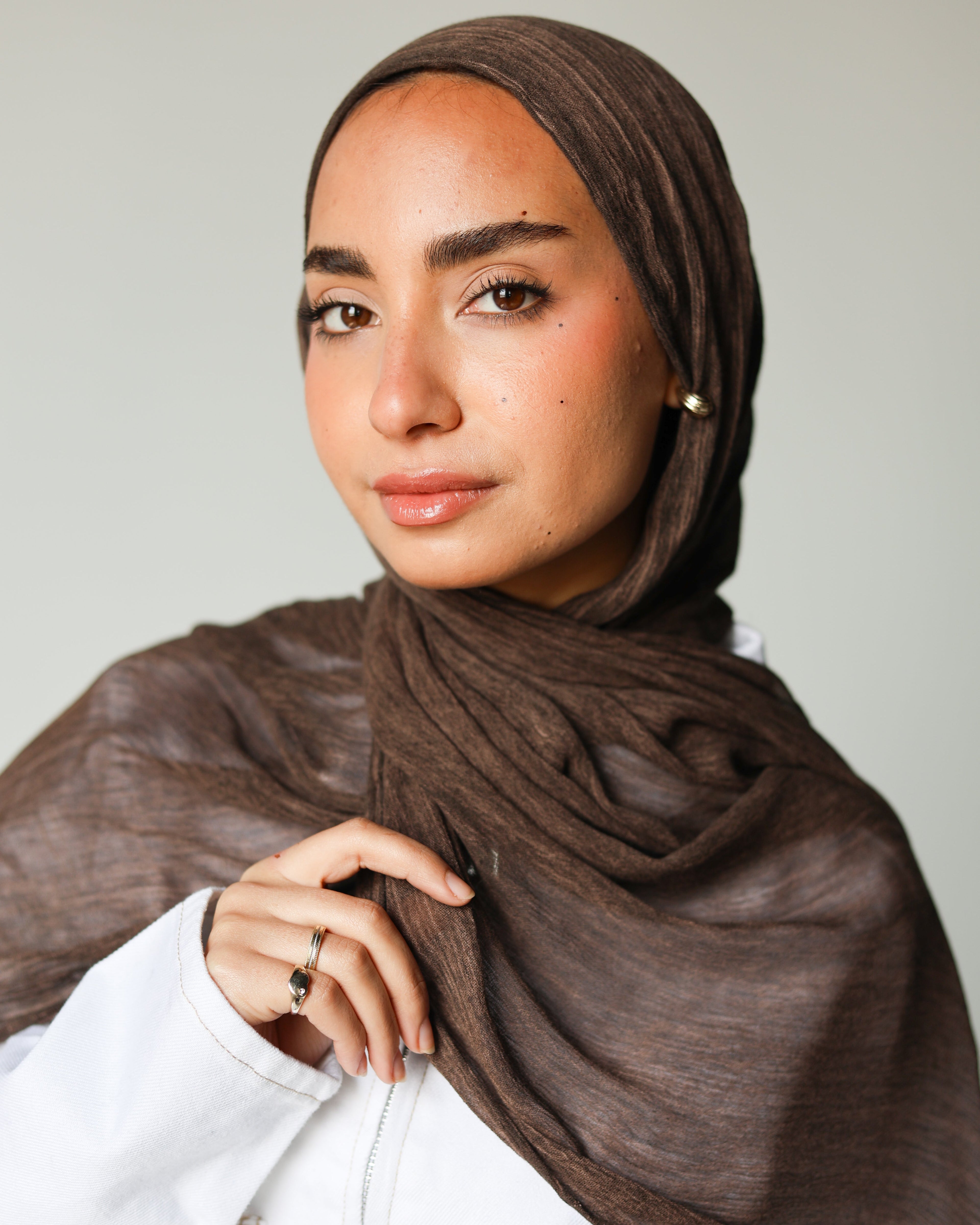 Her Thai Line Scarf- Brown