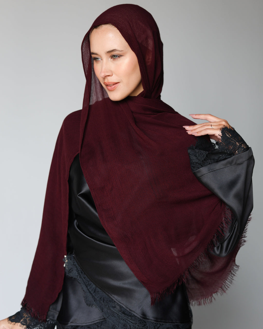 Her Thai Line Scarf- Burgundy